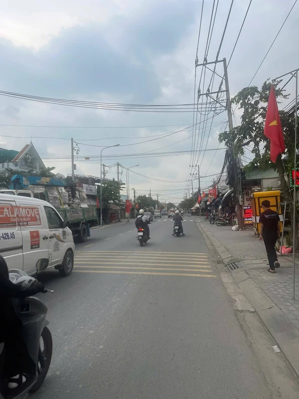Bán khu nhà trọ 60 phòng mặt tiền Lê Thị Trung, phường An Phú, 921,5m2, giá 30 triệu/m2