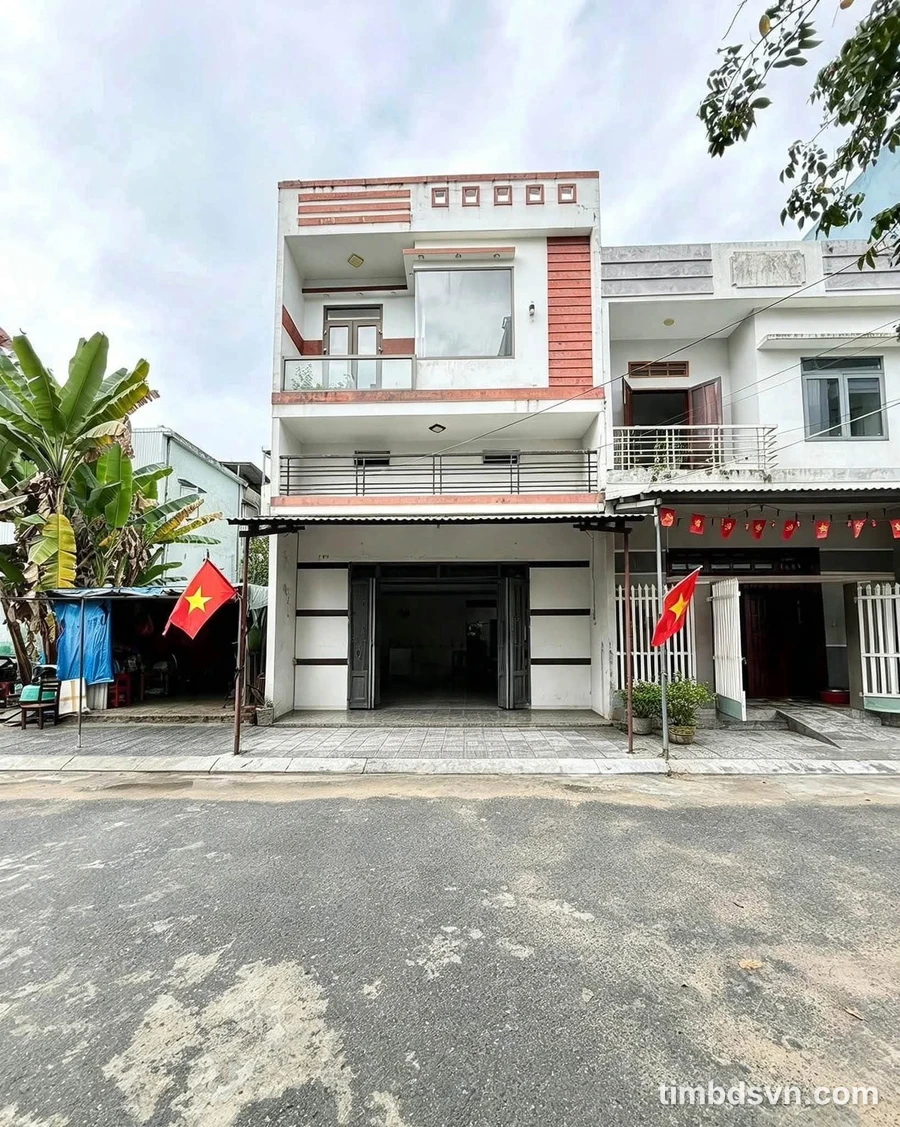 Bán nhà mặt tiền 75m² 3PN gần biển Nha Trang 4 tỷ - Ảnh thu nhỏ 2