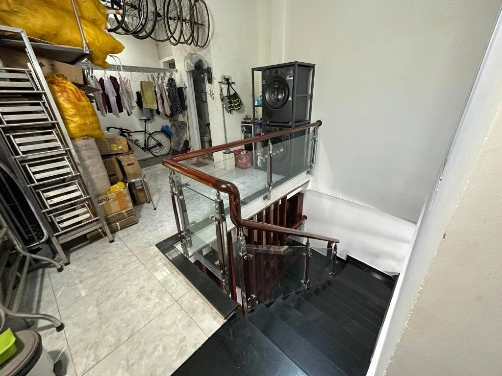 Bán nhà mặt tiền Nguyễn Huệ Quy Nhơn 50m2 7.8 tỷ - Ảnh thu nhỏ 3