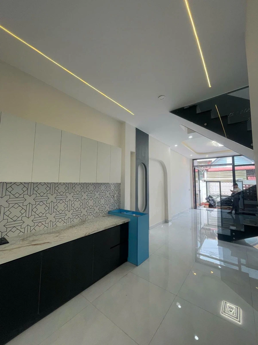Bán nhà 2 tầng hẻm xe hơi 63m2, 3PN, gần siêu thị Go, Đông Hòa, Dĩ An - Ảnh thu nhỏ 4