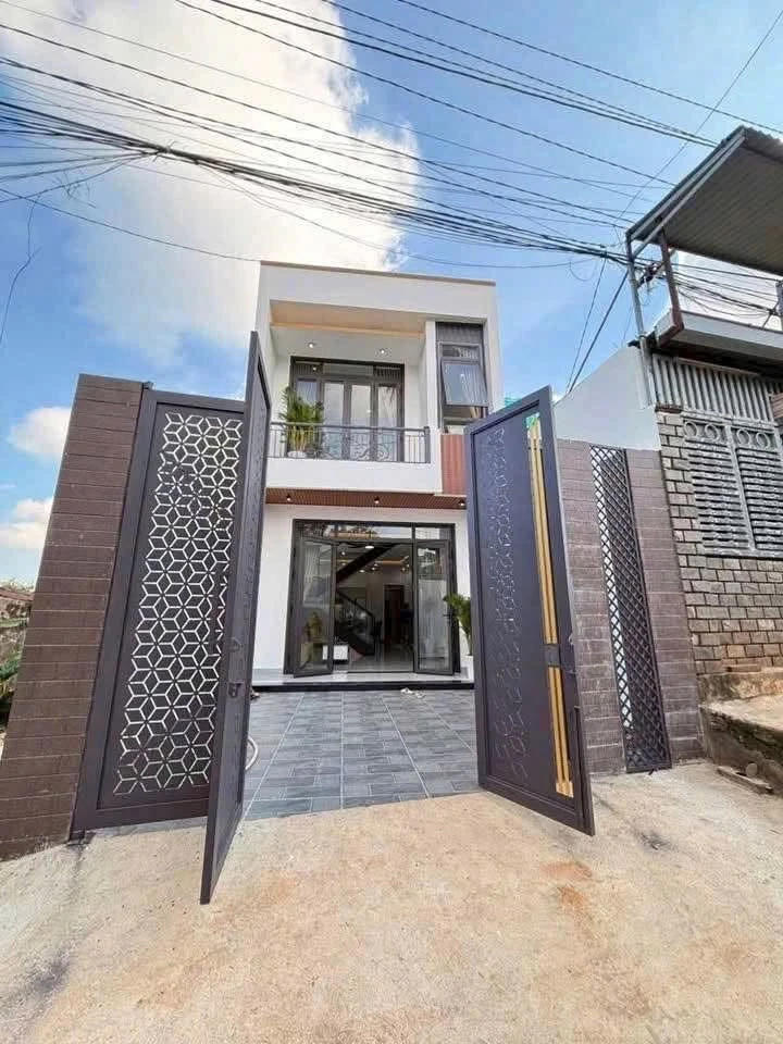 Nhà phố 4PN, 130m², sổ hồng, Biên Hòa giá 650 triệu - Ảnh 1