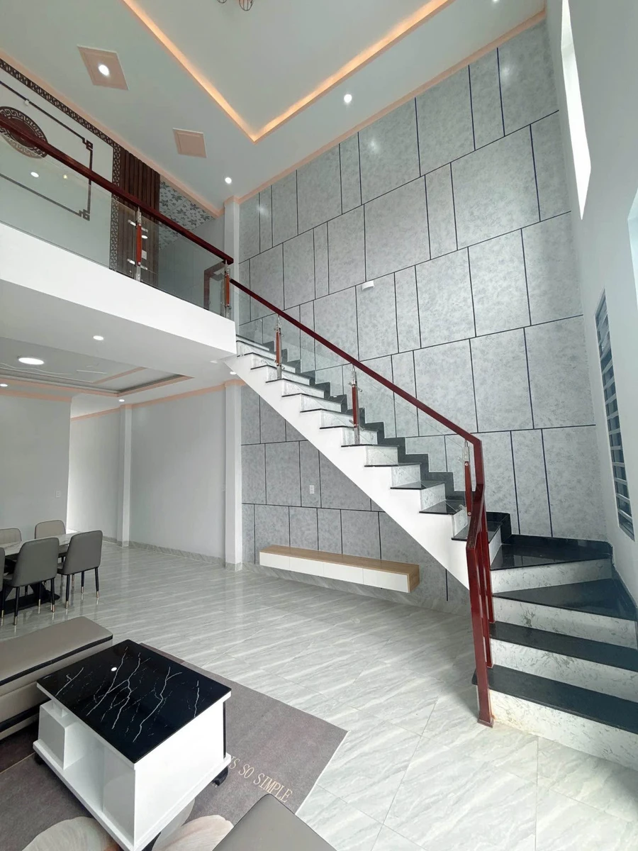 Nhà sân vườn Tân Định Bến Cát 200m² giá 2 tỷ 50 - Ảnh thu nhỏ 5