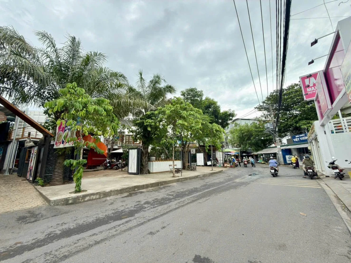 Bán đất mặt tiền Đ/S 10 Linh Trung 150m² giá 11 tỷ 5 - Ảnh thu nhỏ 2