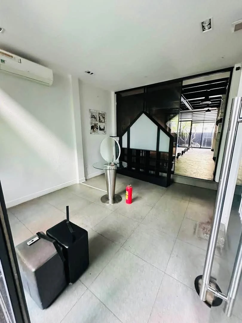 Cho thuê nhà 3 tầng mặt tiền Trưng Nữ Vương, 75m2, 25 triệu/tháng - Ảnh thu nhỏ 4