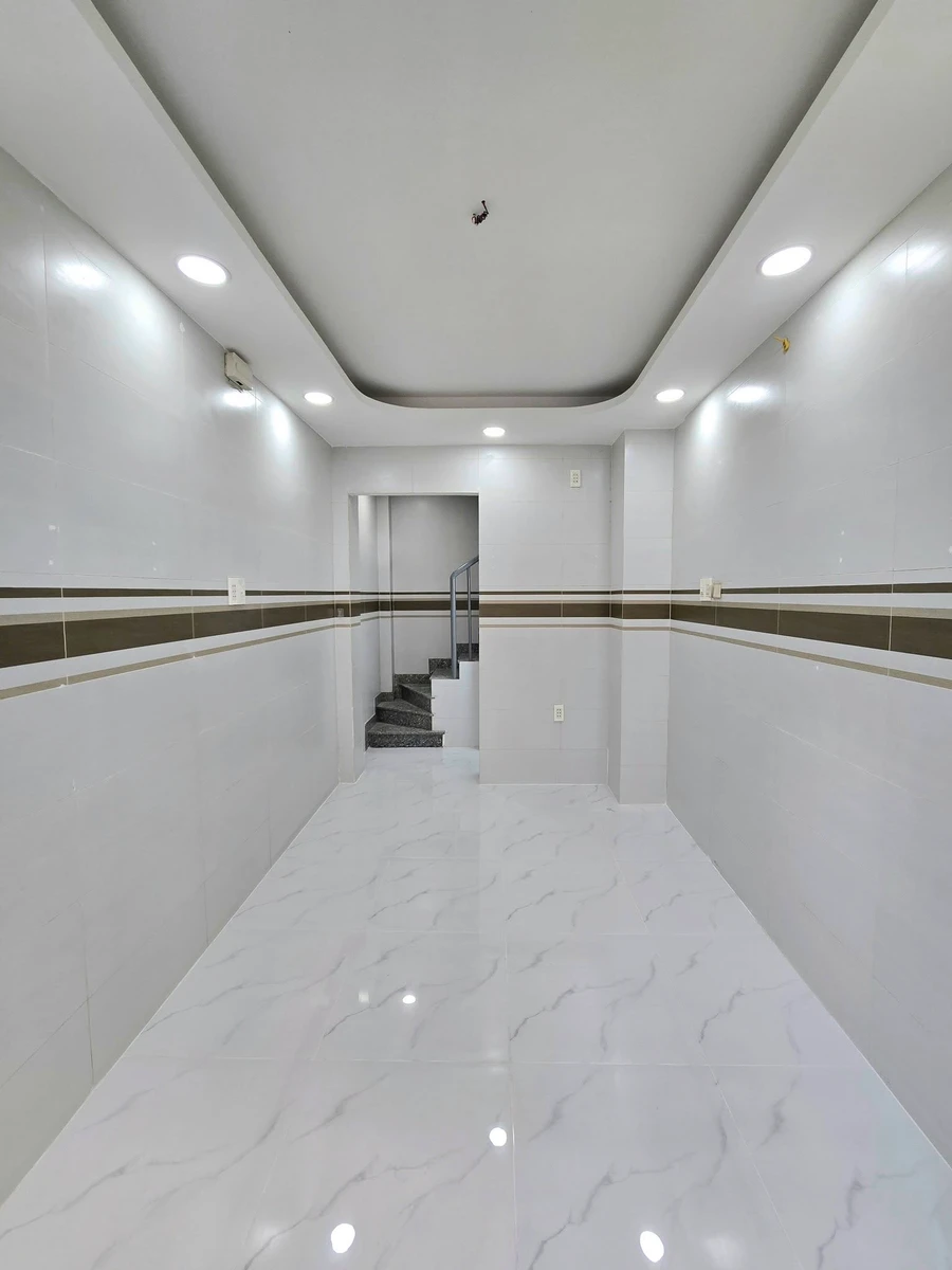Bán nhà Quận 4 2PN 15m2, giá 4,95 tỷ - Ảnh thu nhỏ 2