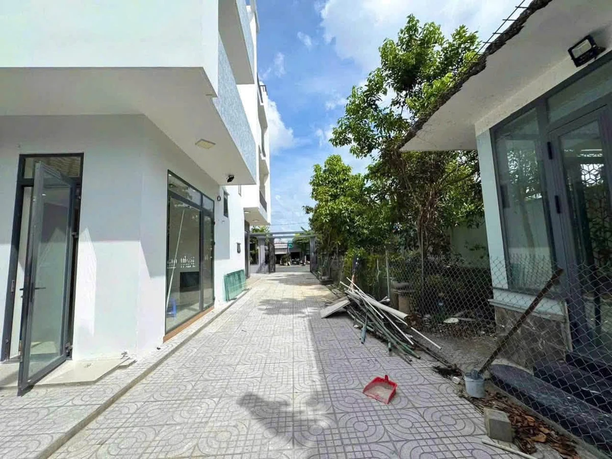 Bán biệt thự Nguyễn Văn Lưu, Cần Thơ, 360m², 4PN, 20.9 tỷ - Ảnh thu nhỏ 4