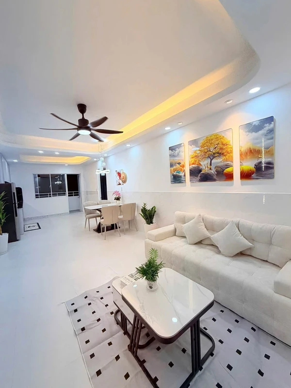 Bán căn hộ 2PN 72m² Nha Trang giá 2 tỷ 390