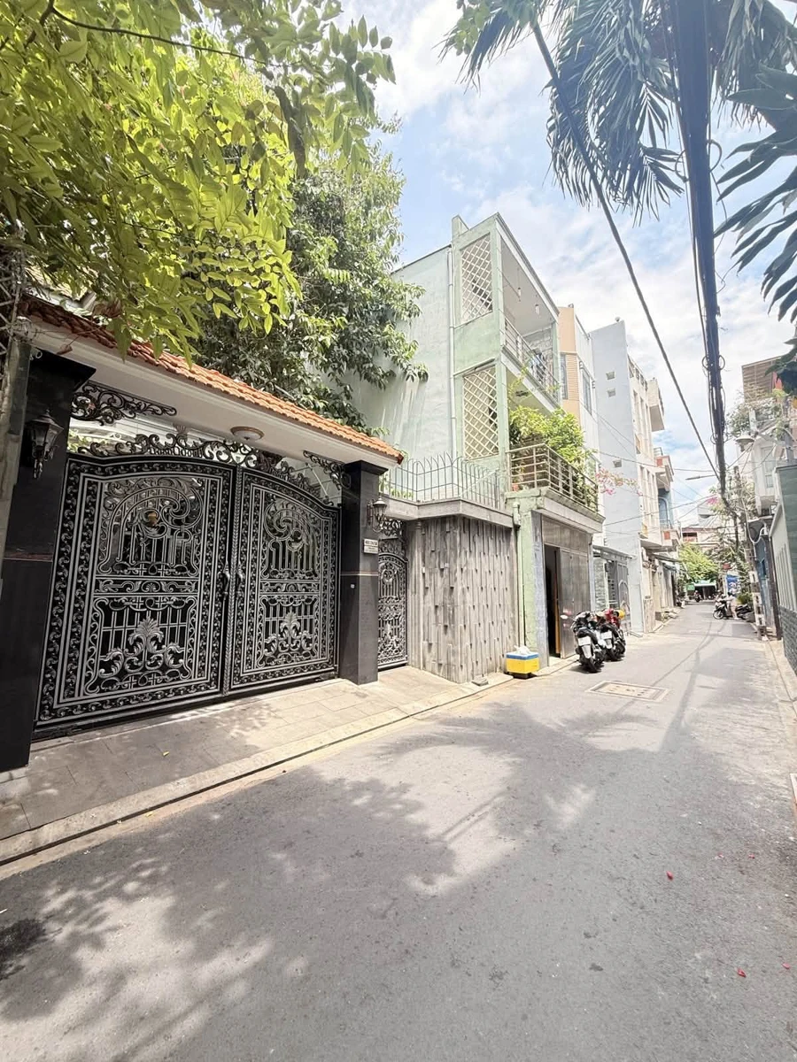 Bán nhà hẻm xe hơi 3 tầng 47m2 Trường Chinh, Phường 14, Tân Bình - 7,4 tỷ - Ảnh 1