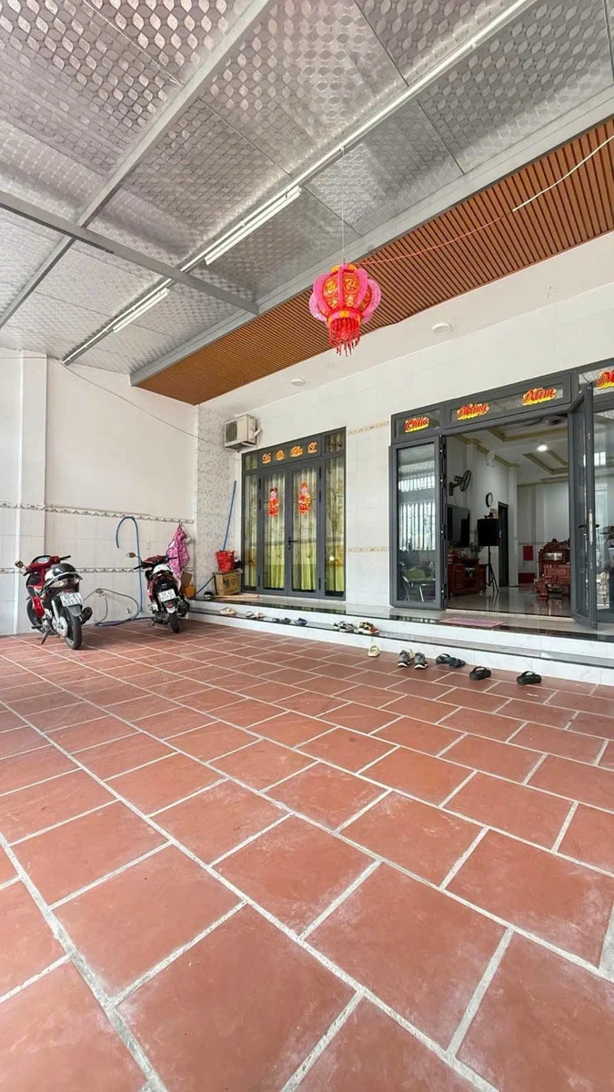 Bán nhà 2 tầng 127m² ngang 7,5m, 5PN, hẻm ô tô Thới Tam Thôn, Hóc Môn - Ảnh 1