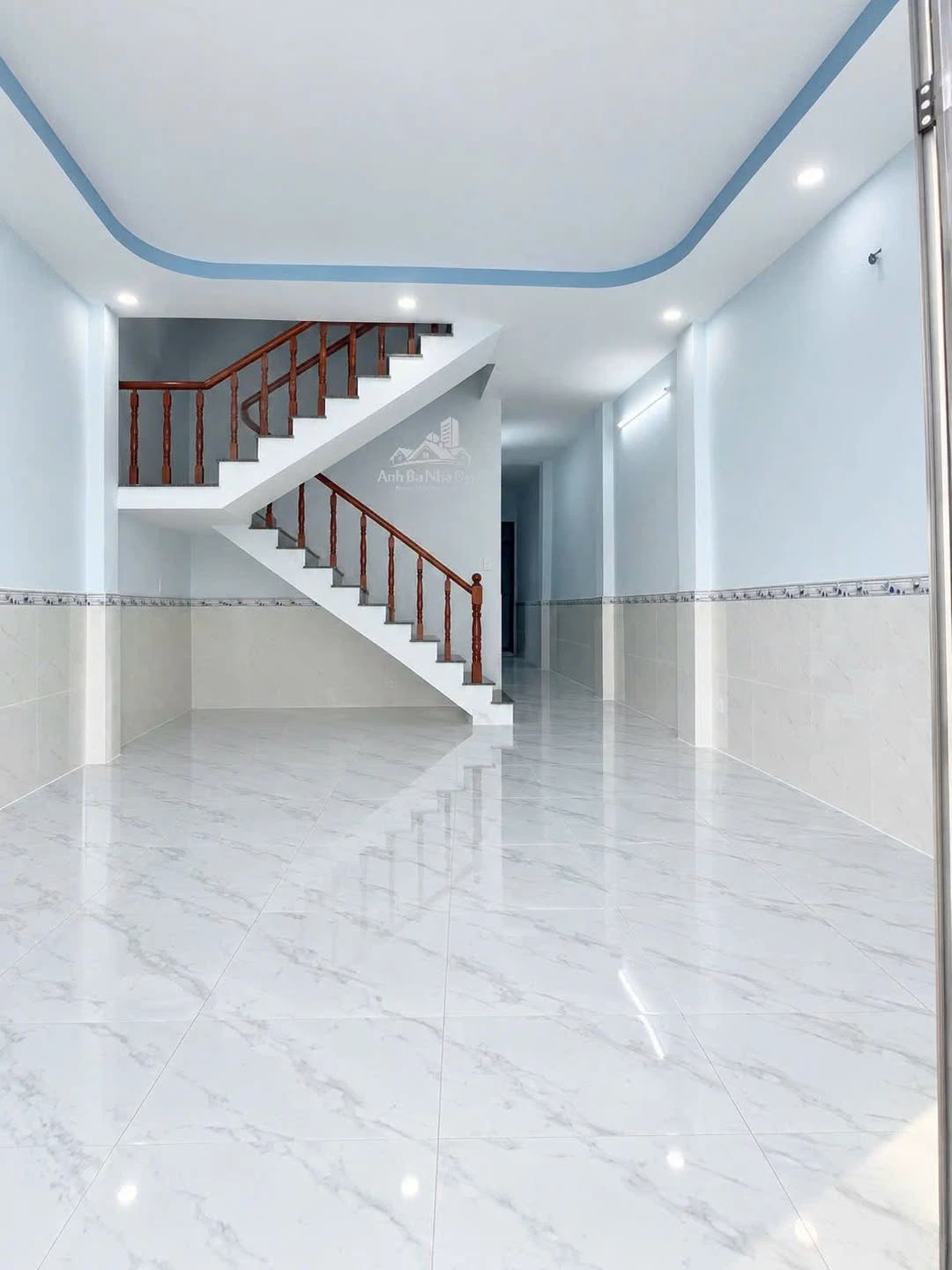 Bán nhà 1 trệt 1 lầu 150m² sổ hồng Long Hậu - Ảnh 1
