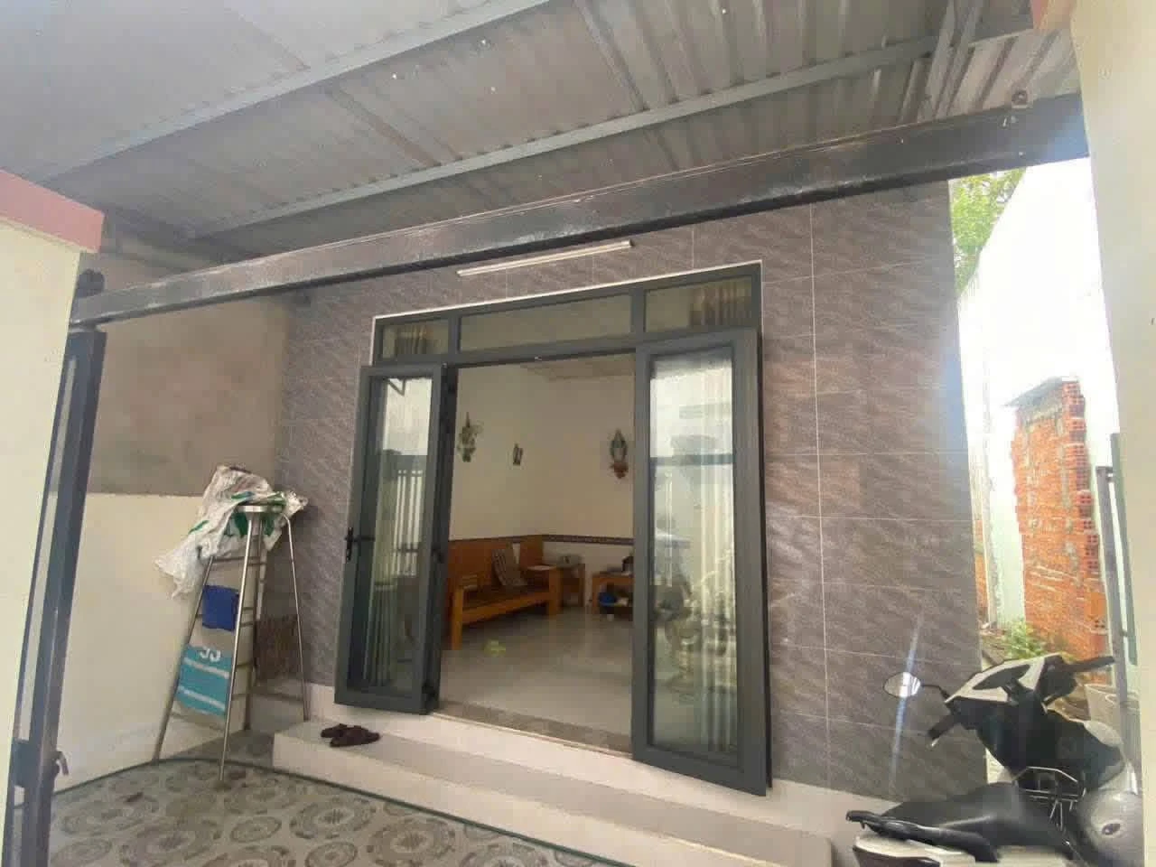 Bán nhà cấp 4 74m² 2 phòng ngủ 1 tỷ 050 Phạm Thị Ngư Phan Thiết - Ảnh 1