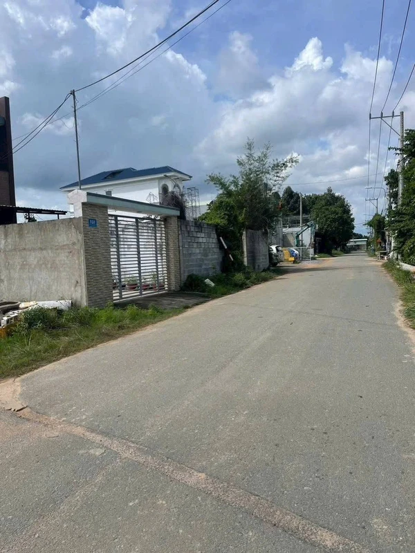 Bán đất Định Hòa 60m² đường nhựa 6m - 2 tỷ 1