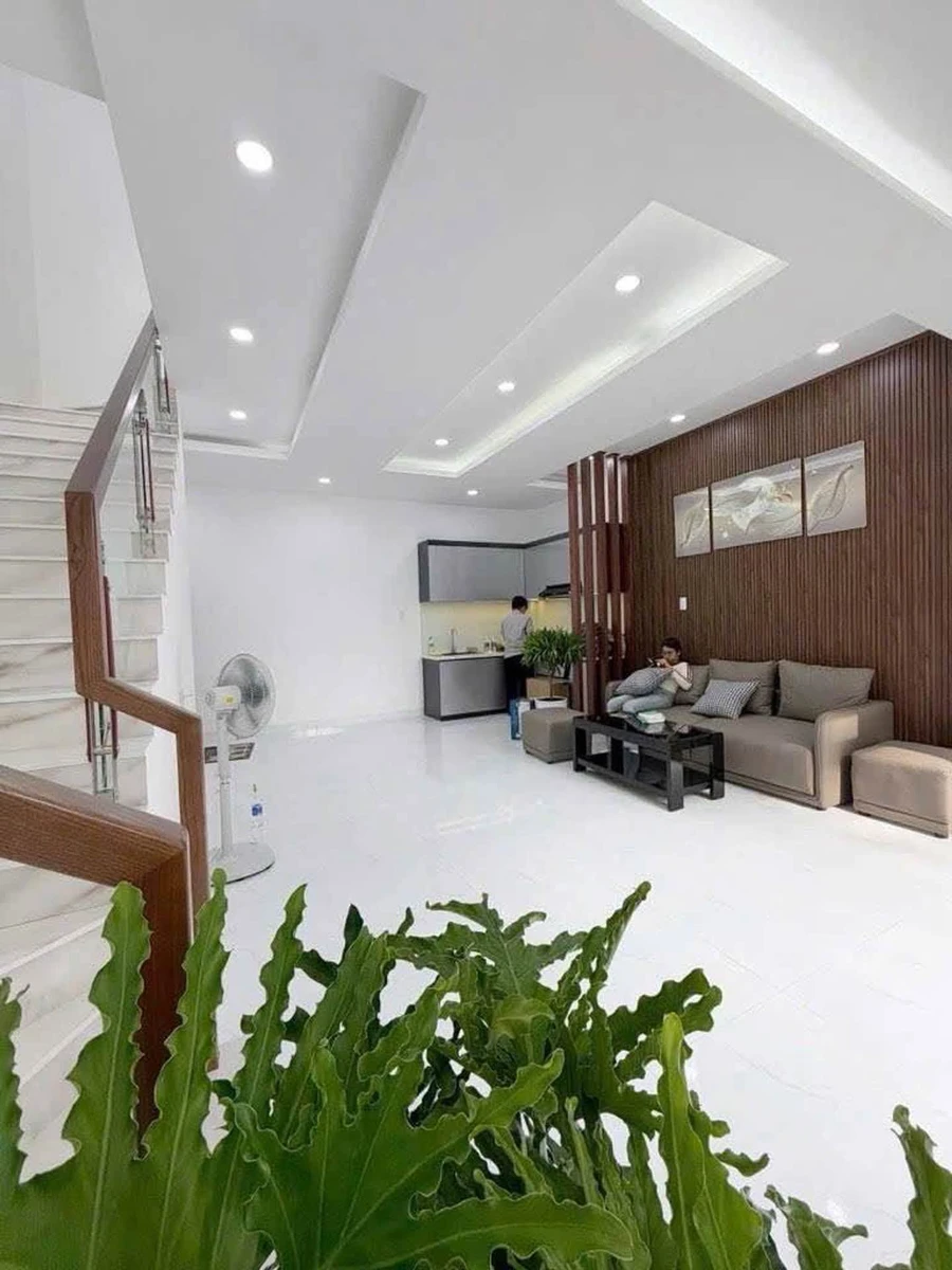 Bán nhà Tây Thạnh 42m² 2PN gần sân bay, 5 tỷ - Ảnh thu nhỏ 2