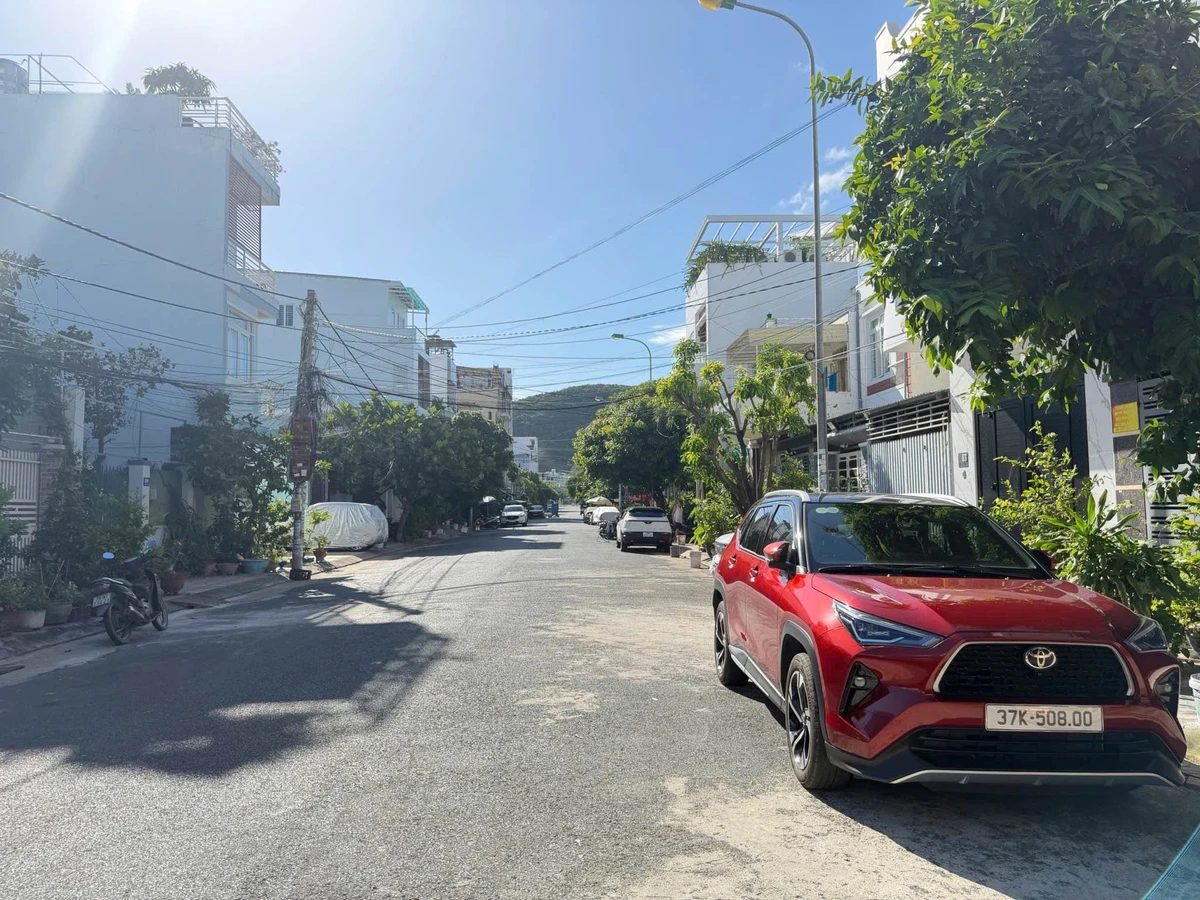 Bán lô đất mặt tiền Đặng Huy Trứ Nha Trang 108m2, 12,5 tỷ - Ảnh thu nhỏ 2
