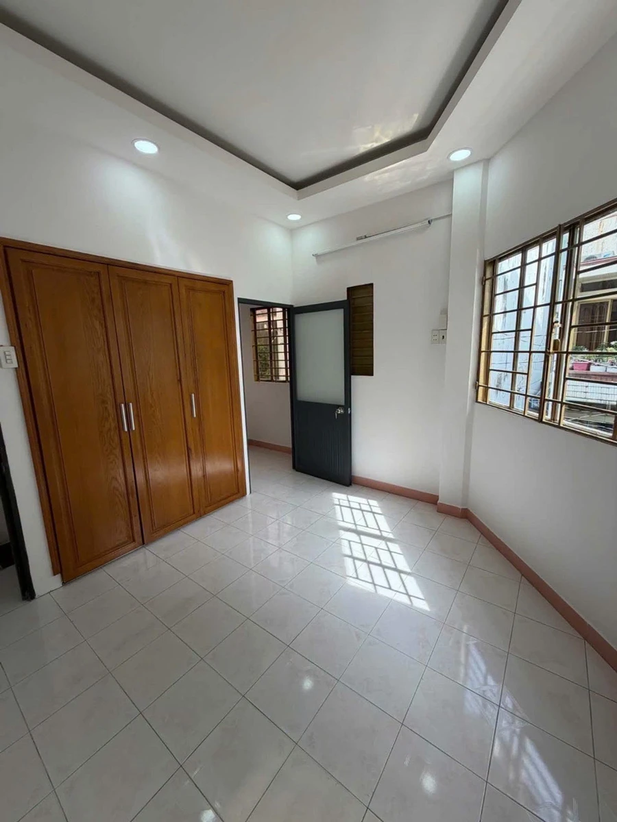 Bán nhà lô góc 2 mặt hẻm Phú Nhuận 42m2 hơn 6 tỷ - Ảnh thu nhỏ 2