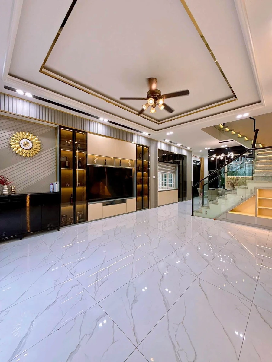 Nhà 2 lầu KDC Hồng Loan 4PN 232,5m² 5,8 tỷ - Ảnh thu nhỏ 4