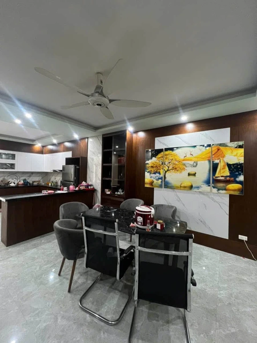 Bán nhà 4 tầng 108m2 đường D1 Bờ kè Phố Mới, Q.7 - Ảnh thu nhỏ 2