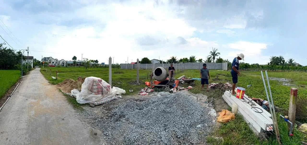 Bán đất xây nhà vườn 725m² Đức Tân Tân Trụ - Ảnh 1