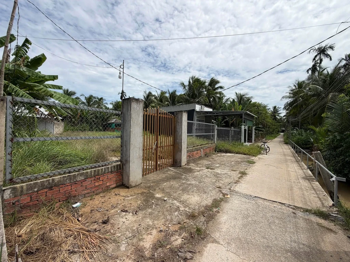 Bán nền 350m² Phước Long Giồng Trôm 1 tỷ 350 - Ảnh 1