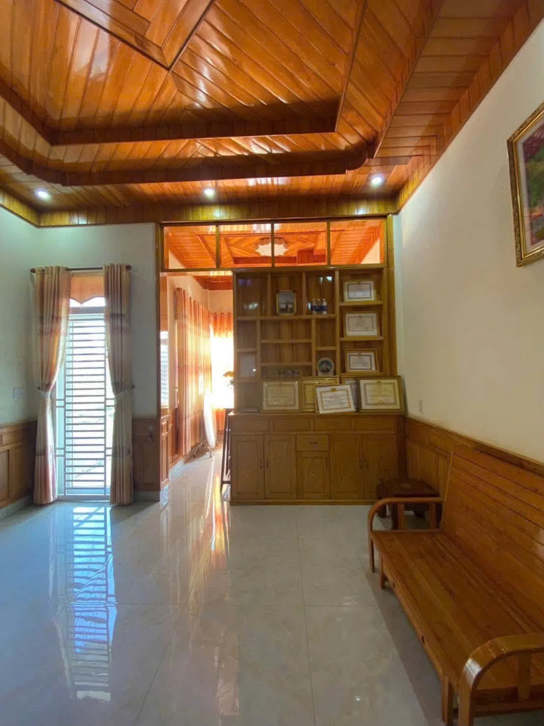 Bán nhà mê gỗ Pơ Mu mặt tiền Trịnh Văn Cấn, 5x20,5m, 6,35 tỷ, Buôn Ma Thuột - Ảnh 1