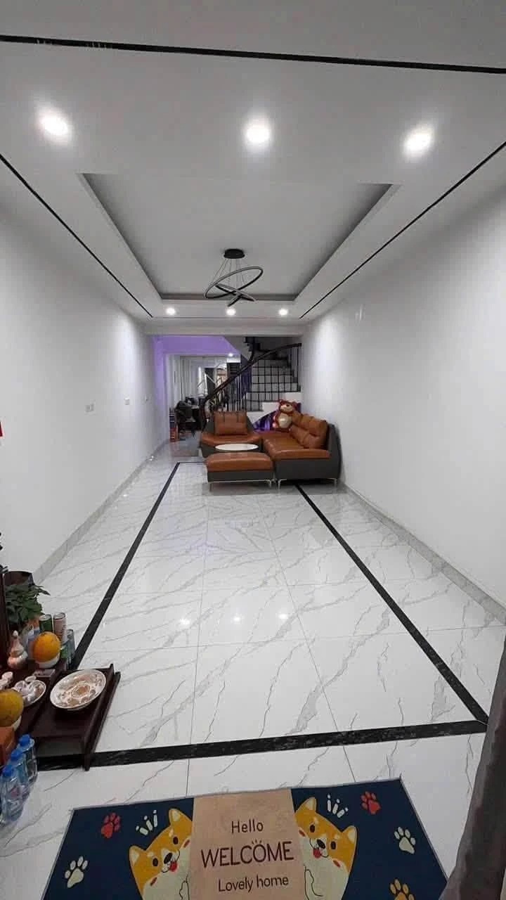 Cho thuê nhà 3 tầng 75m² 3 PN 4 WC Kim Ngưu - Ảnh 1