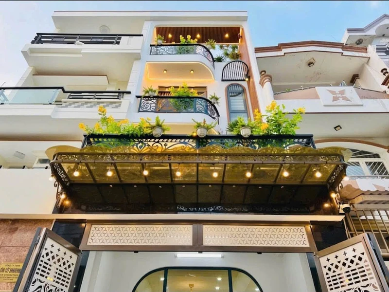 Bán nhà hẻm ô tô 4 tầng 77m2 gần Emart Phan Huy Ích, Gò Vấp, giá nhỉnh 10 tỷ