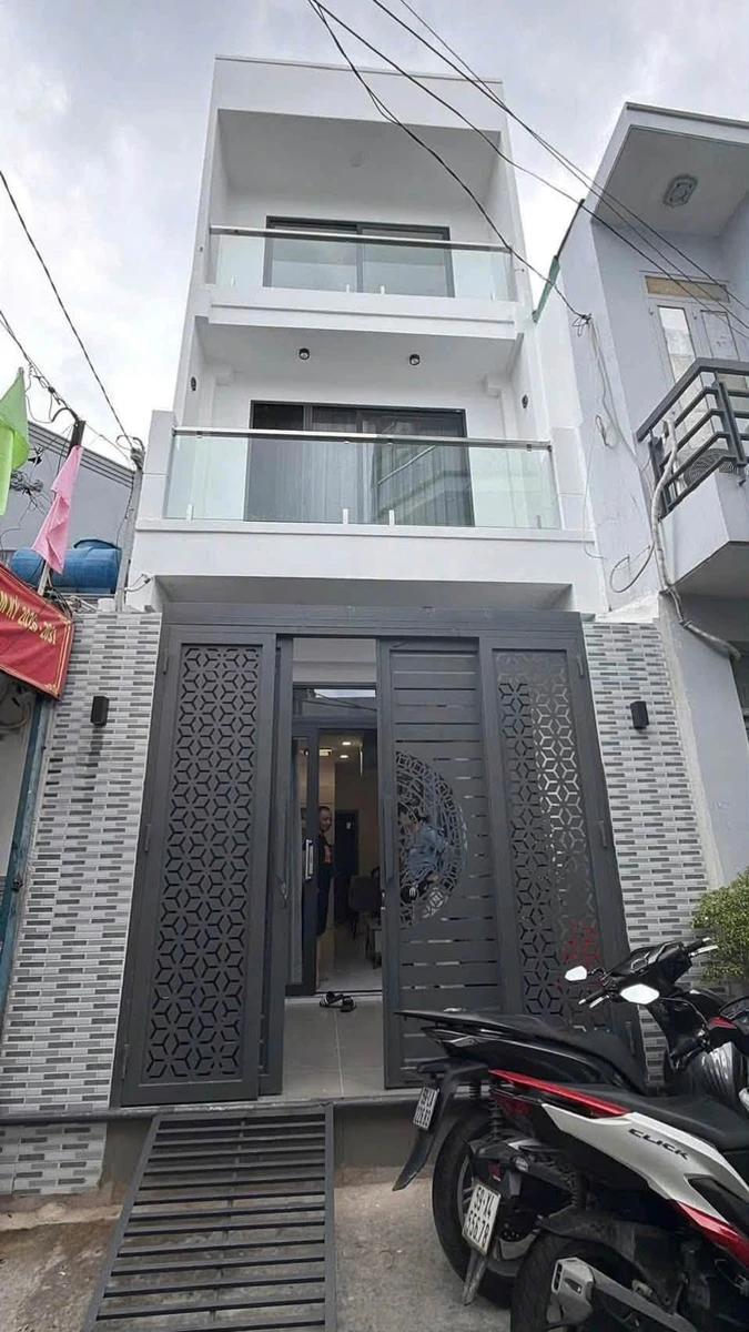 Bán nhà 3 tầng BTCT 4PN 4WC hẻm 5m đường Âu Dương Lân, Quận 8 giá 7 tỷ - Ảnh 1