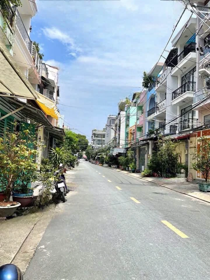 Bán nhà phố 43.2m² 4 tầng mặt tiền Quận 6, 8.5 tỷ - Ảnh 1