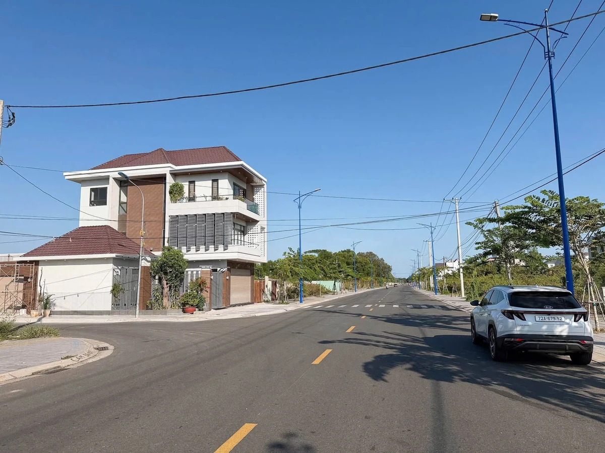 Bán lô đất mặt tiền 122,5m² Lê Đại Hành, Bà Rịa 4,5 tỷ - Ảnh 1