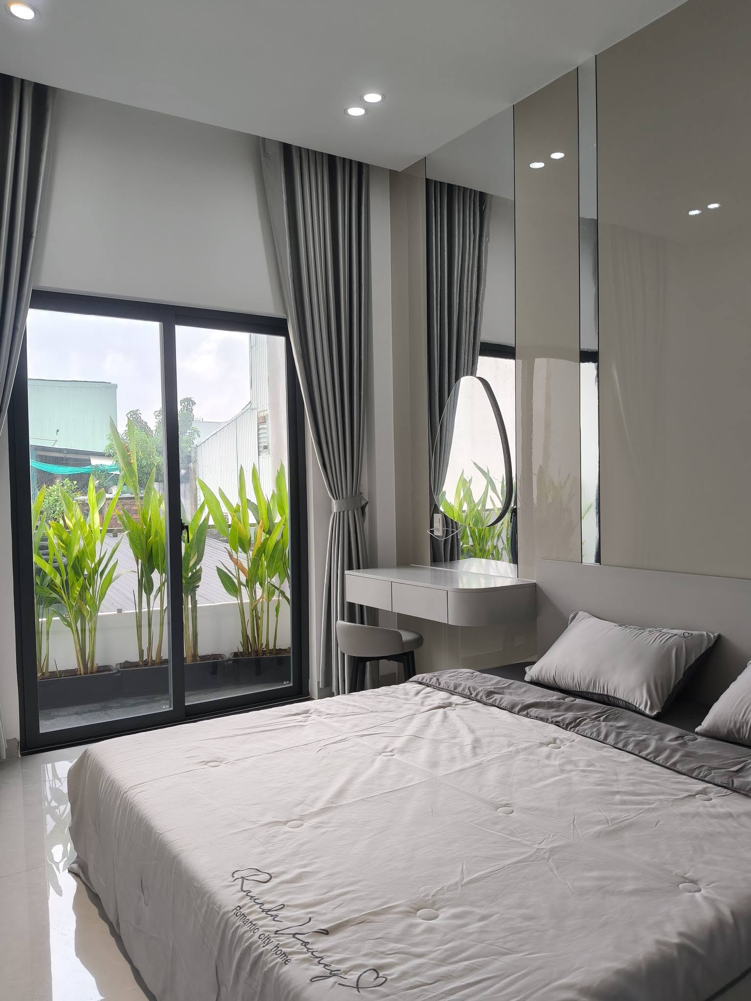 Bán nhà 2 tầng 65m² 3PN mặt tiền Nguyễn Tất Thành Quận 4 - Ảnh thu nhỏ 3