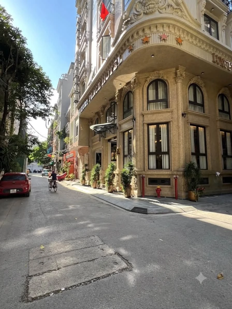 Bán nhà phố 54m2, 5 tầng Quan Nhân, gần 20 tỷ - Ảnh 1