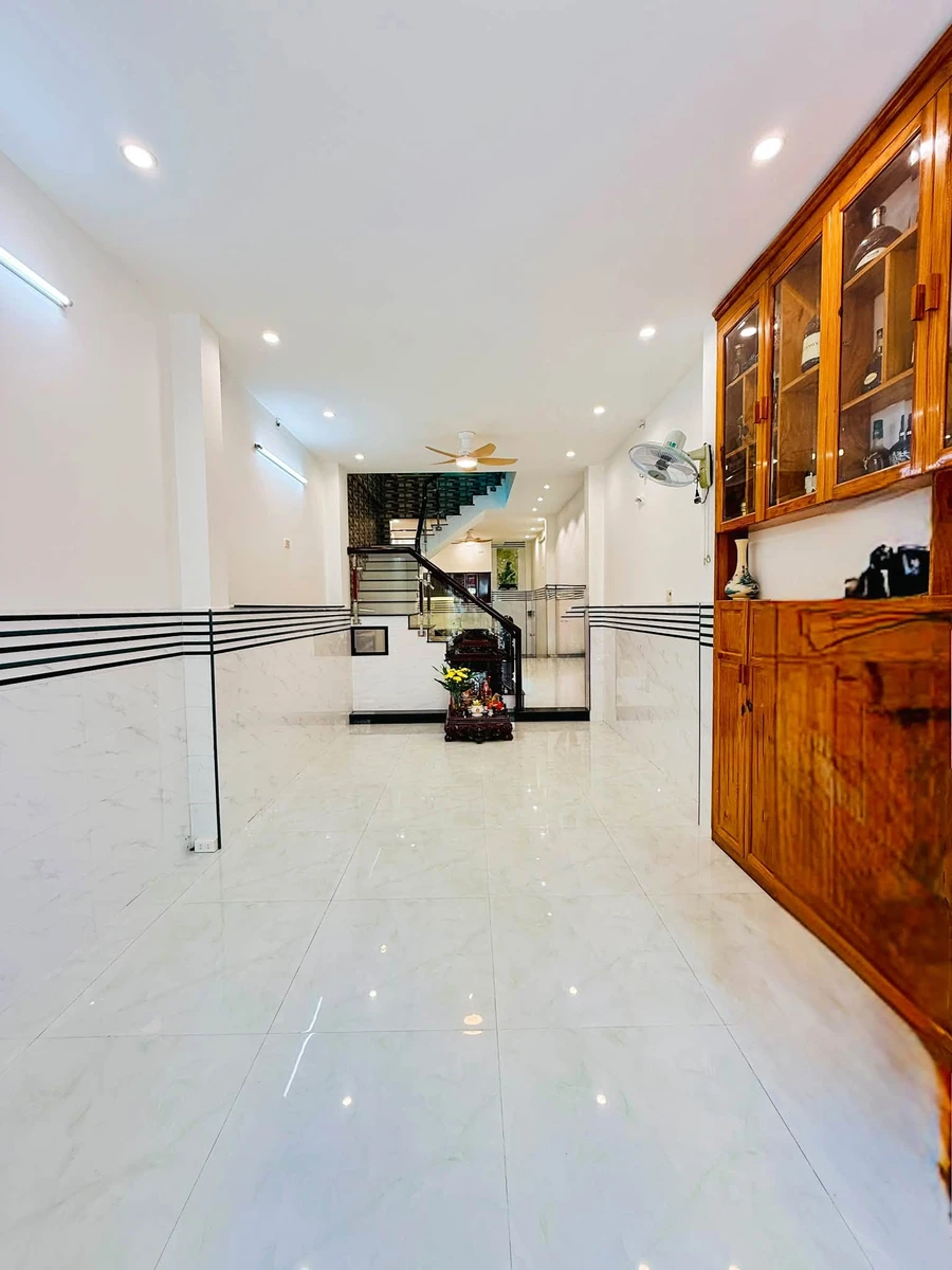 Bán nhà mặt tiền 52m2, 3 tầng 3PN tại Quy Nhơn - Ảnh 1