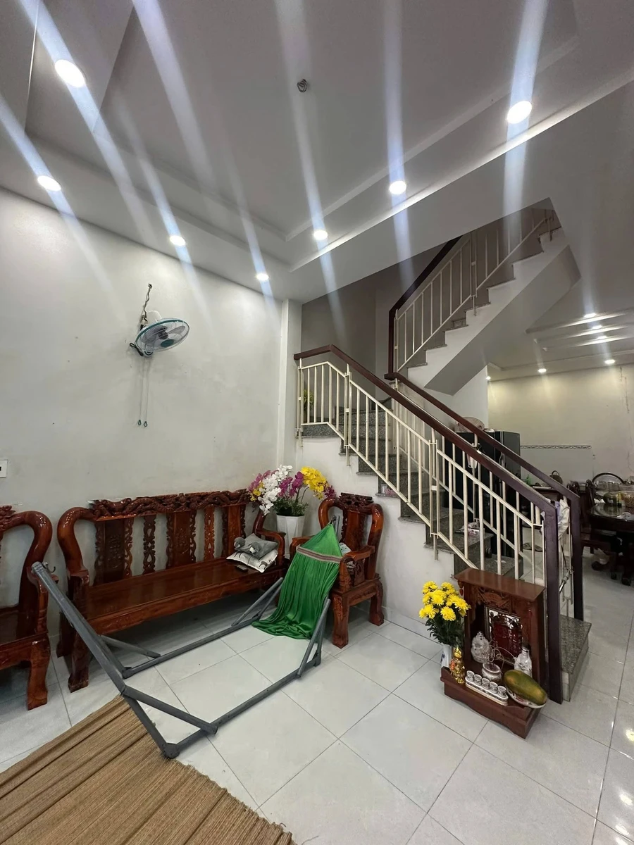 Bán nhà mặt tiền 4.8 tỷ Trường Lưu Thủ Đức 50.4m² - Ảnh thu nhỏ 2