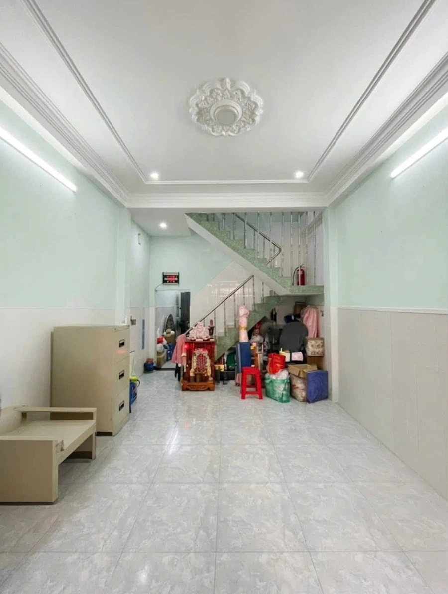 Bán nhà hẻm ô tô 8m 53m2 4 tầng gần Lạc Long Quân, Tân Bình, giá nhỉnh 10 tỷ - Ảnh thu nhỏ 2