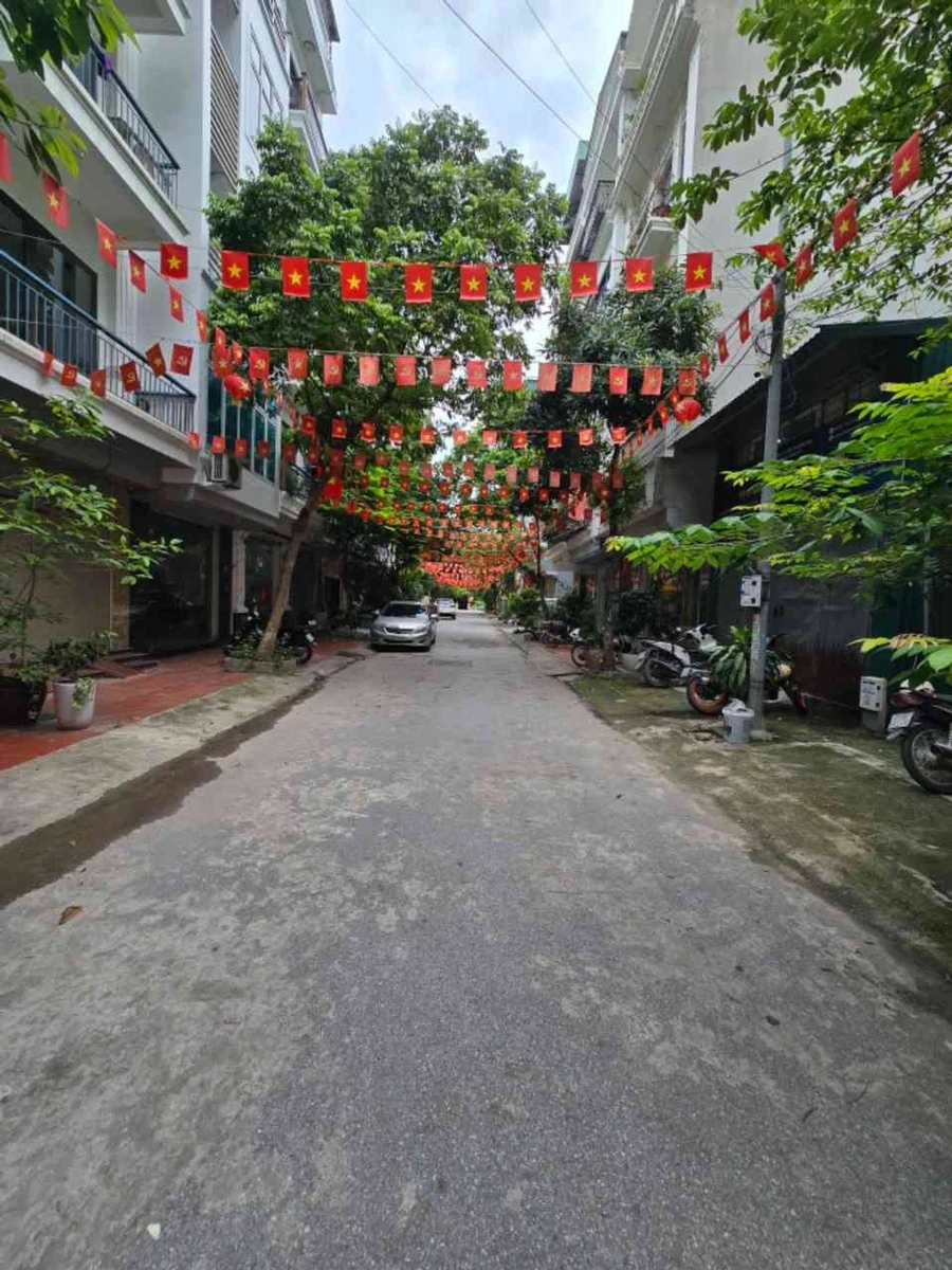 Bán nhà 4 tầng 50m² mặt tiền 5m, Văn Khê, 13 tỷ - Ảnh thu nhỏ 3