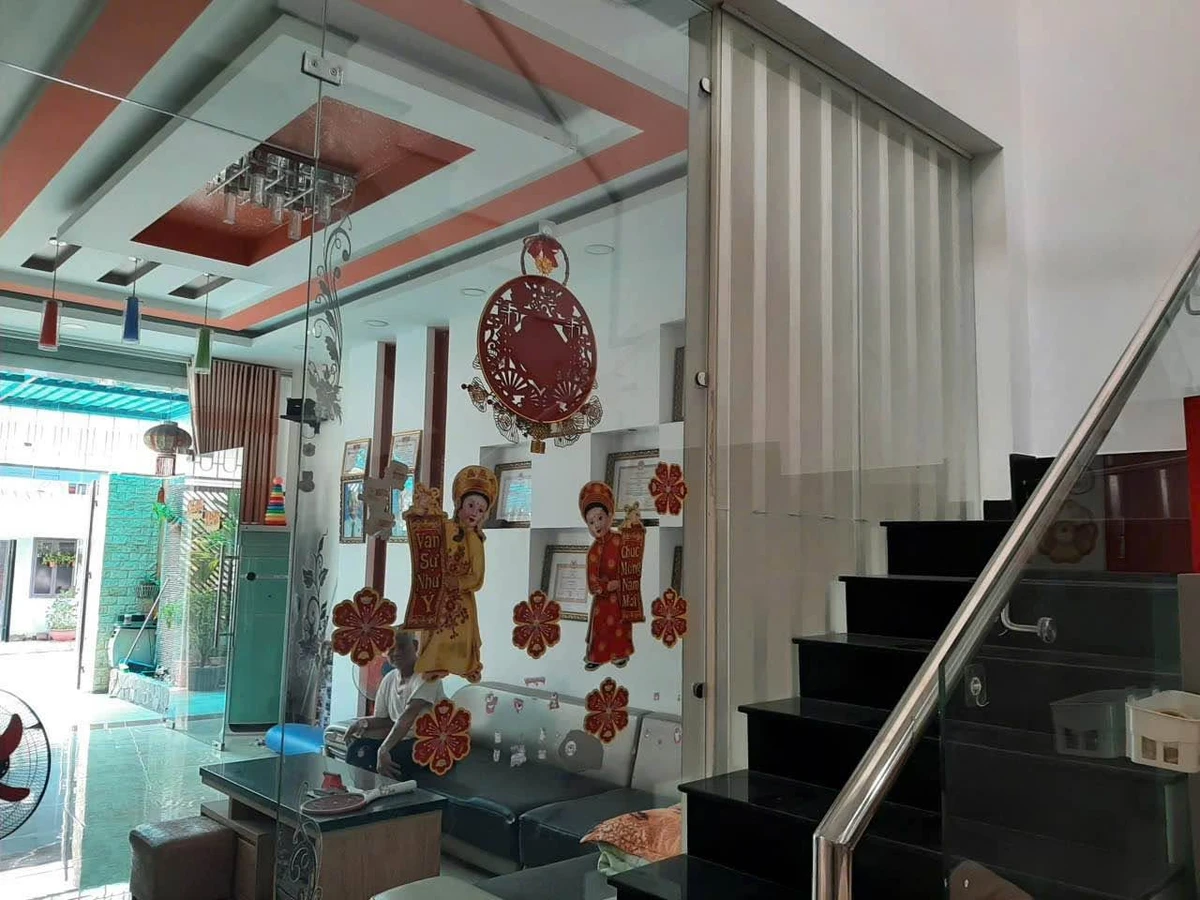 Bán nhà 2 tầng 116m2 3 mặt thoáng đường Trương Định, khu Bàn Cờ, Quận 3 - Ảnh thu nhỏ 2