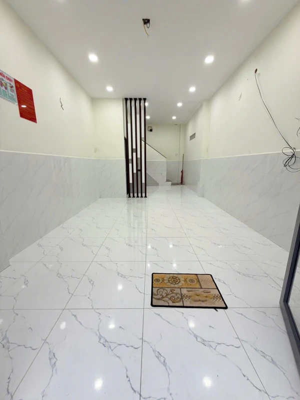 Cho thuê nhà hẻm xe hơi Ông Ích Khiêm Q11, 2PN, 31.5m2, 12tr/tháng