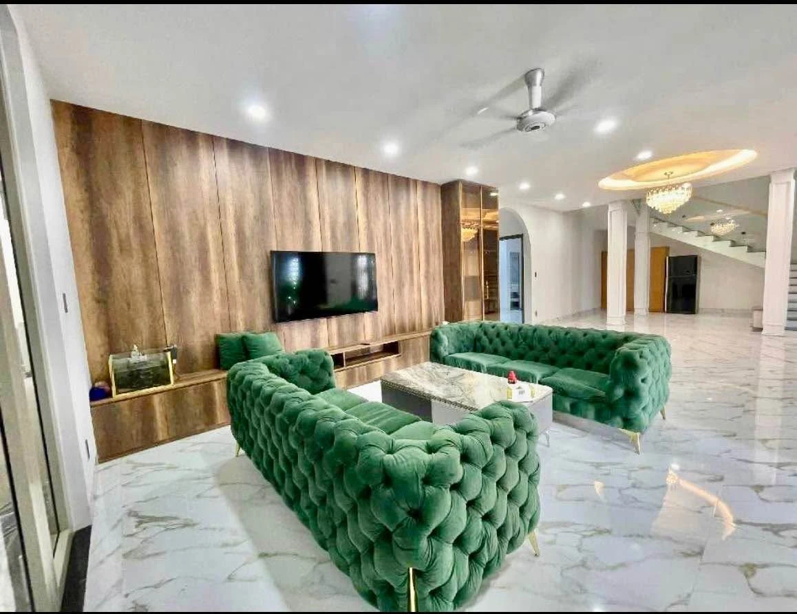 Bán villa 3 tầng 270m² KĐT Nam Việt Á view sông Hàn, 6 phòng ngủ, có hồ bơi, Đà Nẵng - Ảnh thu nhỏ 3