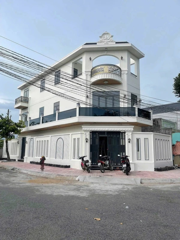 Biệt thự 4PN 134m² mặt tiền Cần Giuộc Long An giá 5.5 tỷ