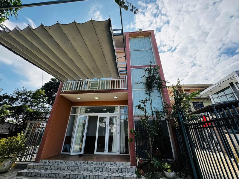 Bán nhà 3 tầng kiệt ô tô đường Lý Nam Đế, gần cầu An Hòa, TP Huế, 100m2, 2,59 tỷ