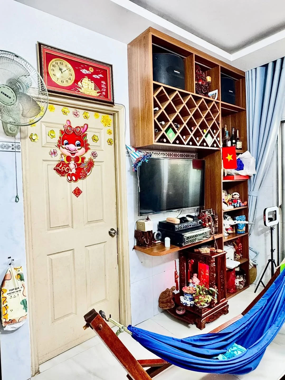 Bán căn hộ 55m2, 2PN, 1WC nội thất cao cấp Nguyễn Văn Linh - Ảnh 1