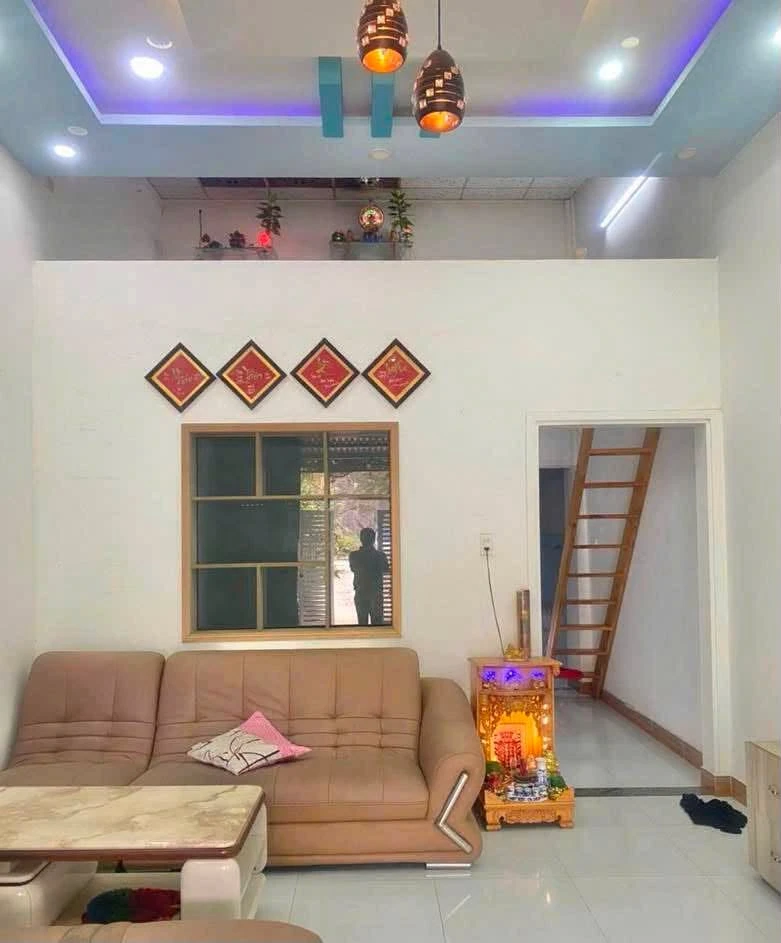 Cho thuê nhà mặt tiền Tây Sơn, Quy Nhơn, 100m2, 4 triệu/tháng - Ảnh thu nhỏ 2