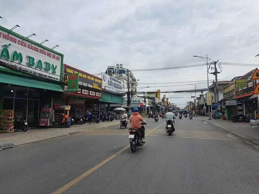 Bán nhà mặt tiền Thuận Giao Thuận An 342.5m2, 22.5 tỷ - Ảnh 1