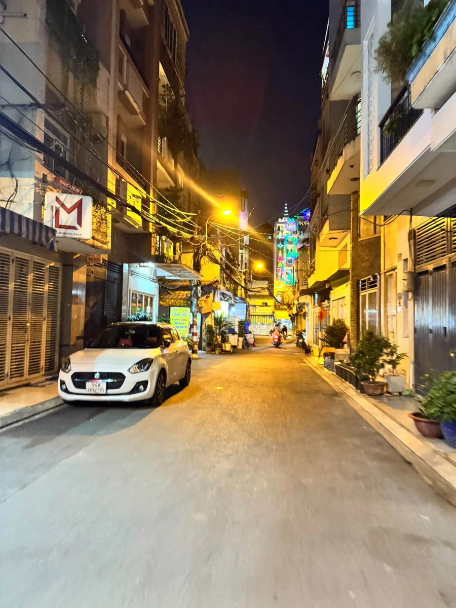 Bán nhà phố 70m2, 5 tầng, 5PN, Phạm Văn Hai, Tân Bình - 12.8 tỷ - Ảnh 1
