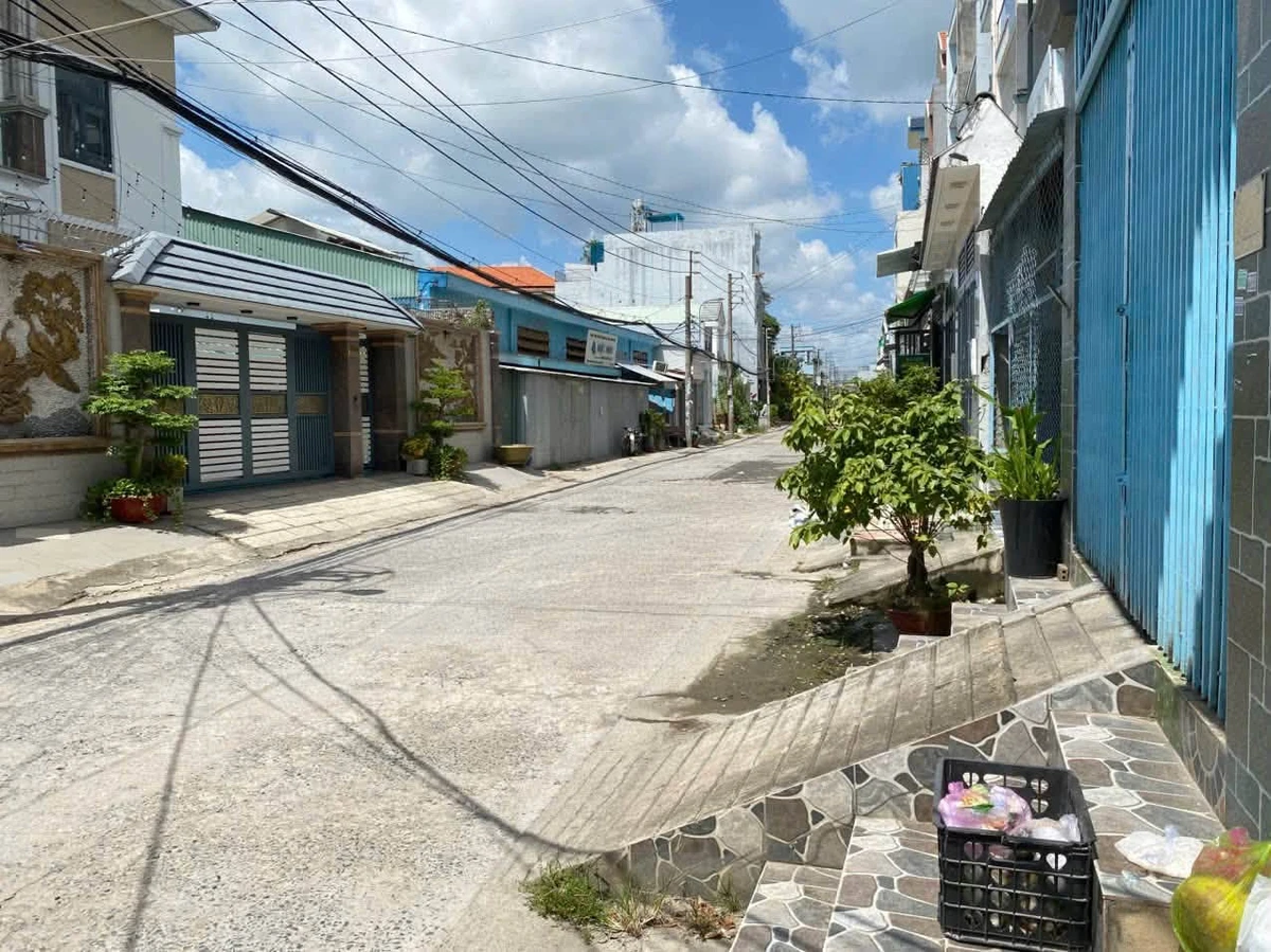 Bán nhà cấp 4 hẻm xe tải 10m, 4x17m (68m2) đường An Dương Vương, Bình Tân giá 5,5 tỷ - Ảnh 1