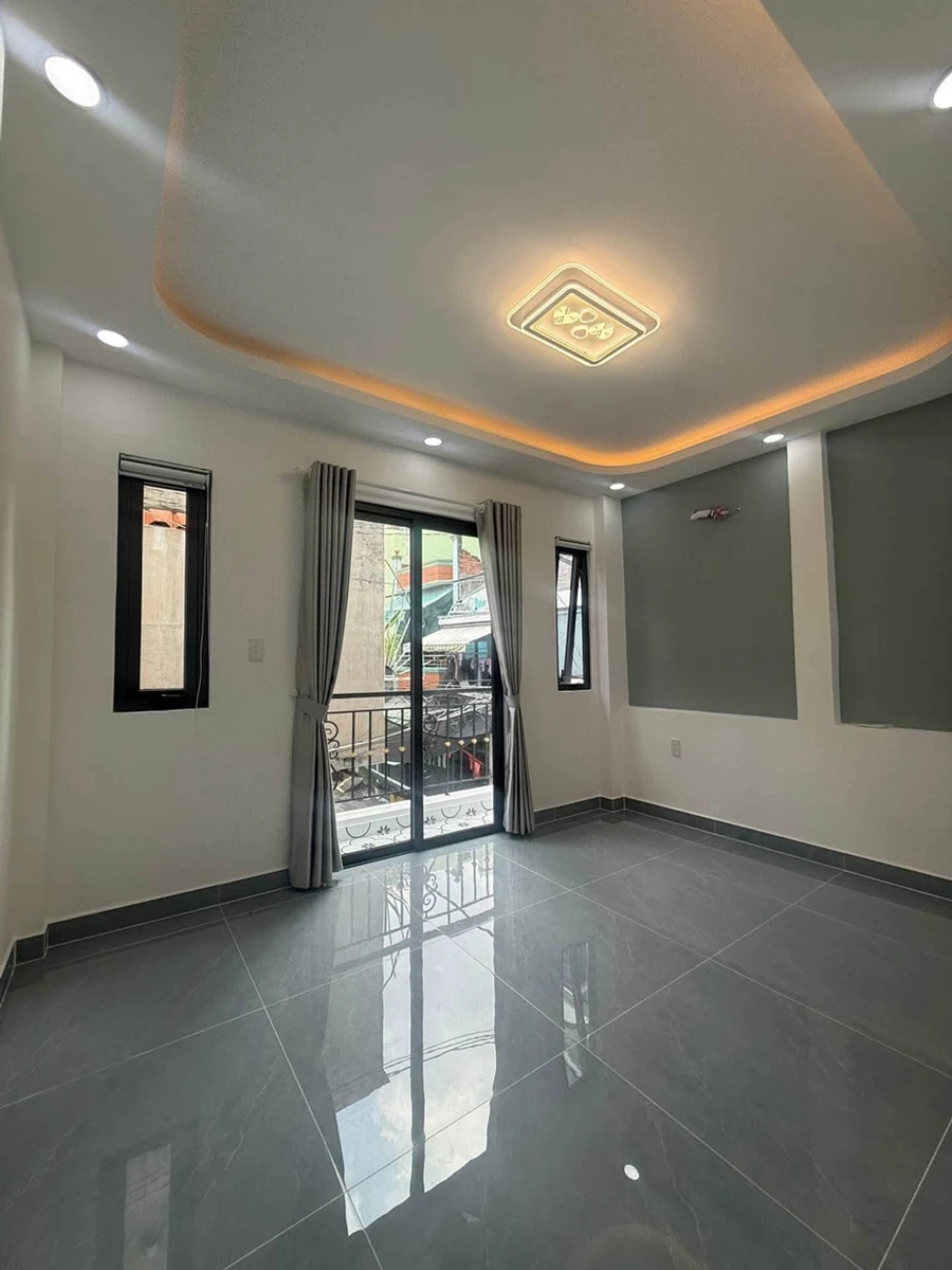 Bán nhà phố Tân Phú hẻm 4m, 2PN, trên 4 tỷ - Ảnh thu nhỏ 3