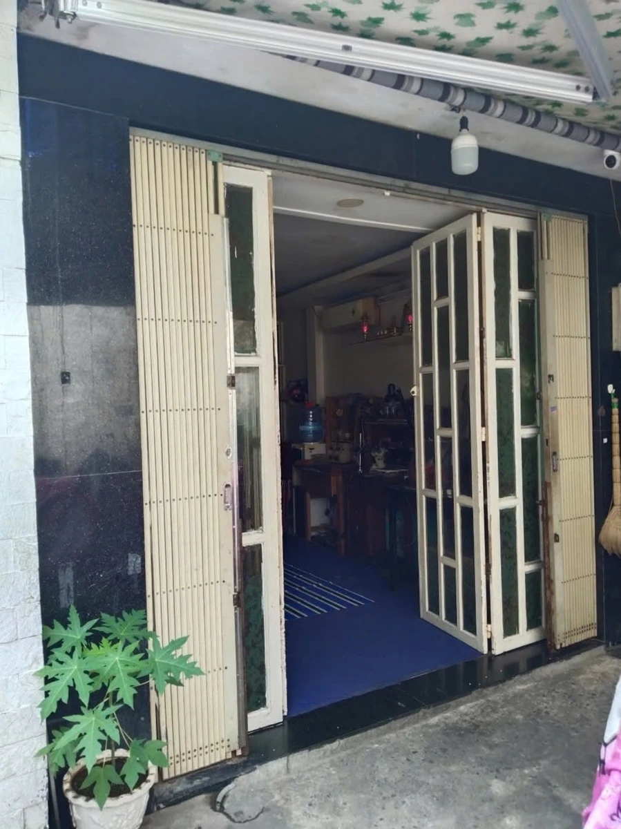 Bán nhà 2 tầng 48,1m² Lạc Long Quân Quận 11 giá 4,5 tỷ - Ảnh 1