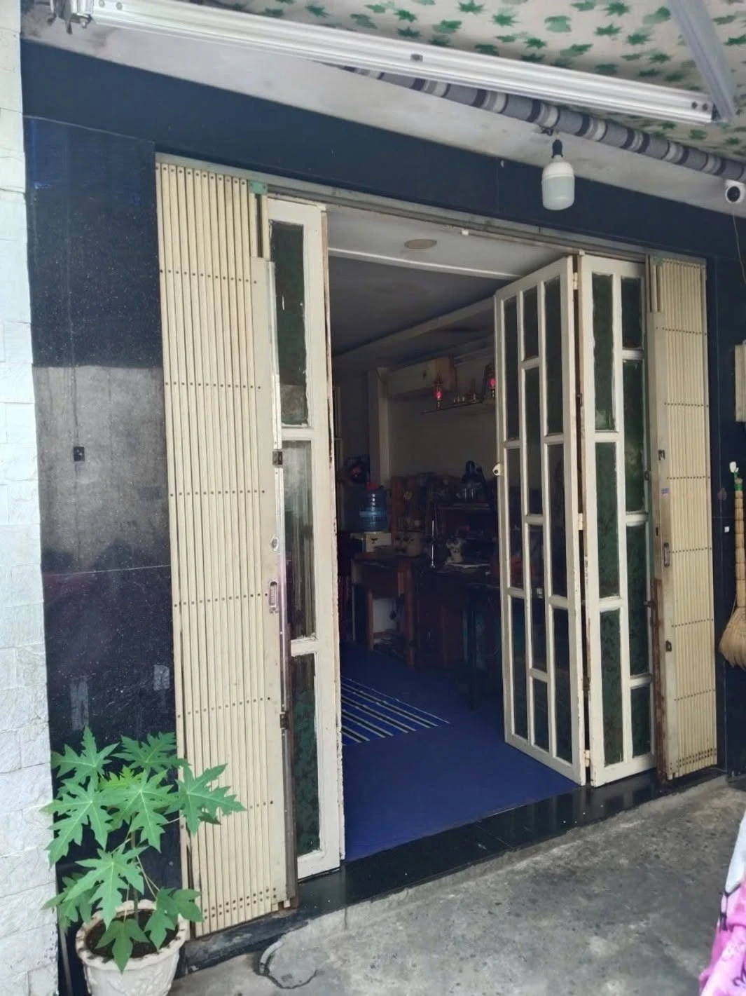 Bán nhà 2 tầng 48,1m² Lạc Long Quân Quận 11 giá 4,5 tỷ - Ảnh 1