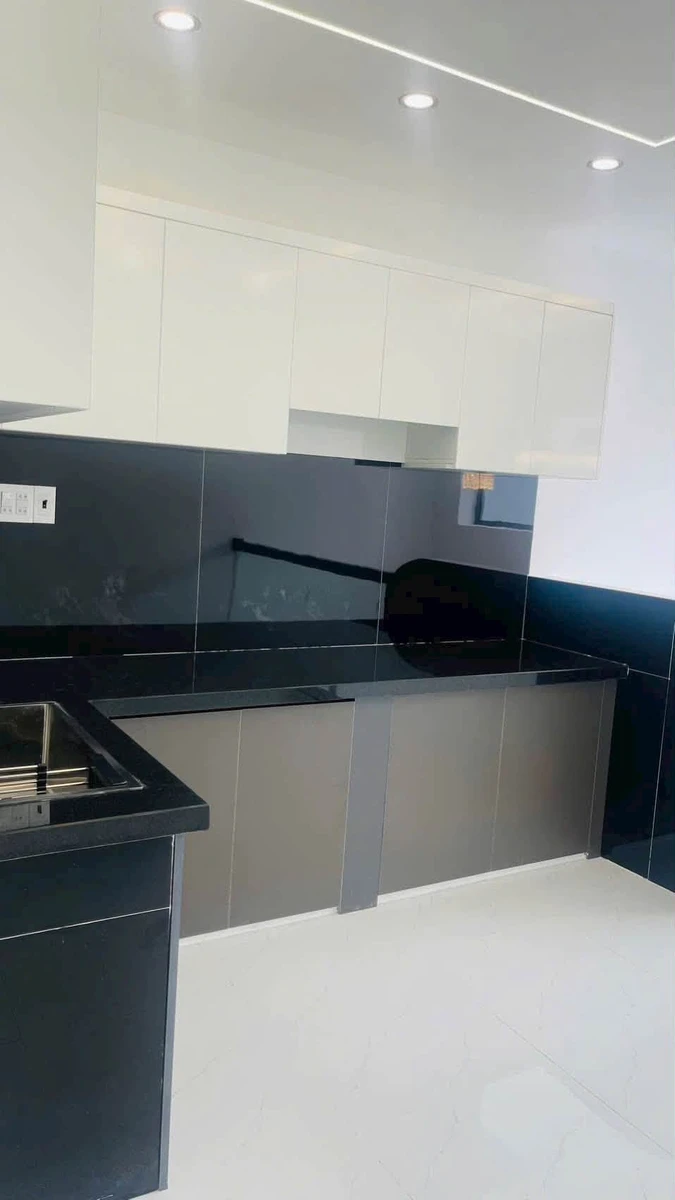 Bán nhà 3 phòng ngủ hẻm rộng 24.5m2 Quy Nhơn - Ảnh thu nhỏ 2