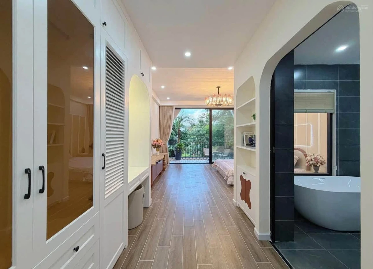 Bán nhà mặt tiền đường 7m5 khu đô thị Hòa Xuân, 100m2, 3 tầng - Ảnh thu nhỏ 5
